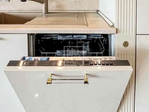 комерційна за адресою Кловський узвіз, 7a