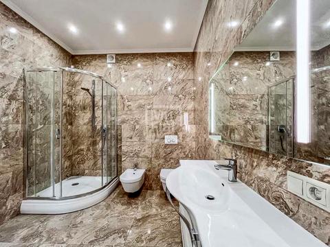 комерційна за адресою Кловський узвіз, 7a