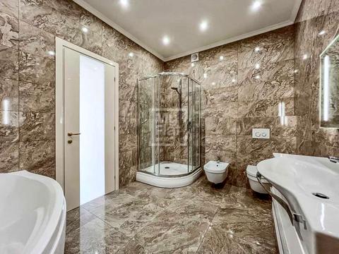 комерційна за адресою Кловський узвіз, 7a
