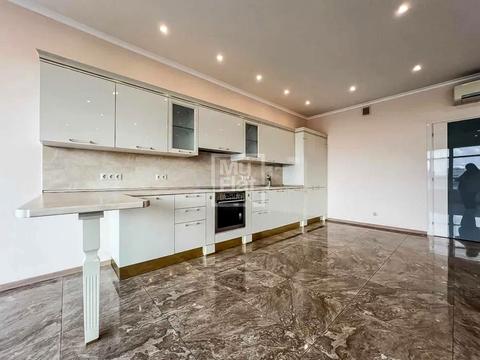 комерційна за адресою Кловський узвіз, 7a