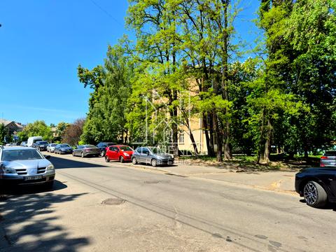 коммерческая по адресу Сергія Берегового ул. (Мартиросяна), 10/22