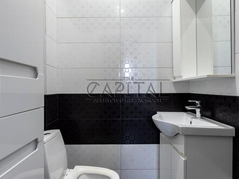 будинок за адресою вул. Космонавтів, 25