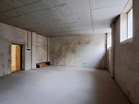 комерційна за адресою Дмитра Луценка вул., 2-Г