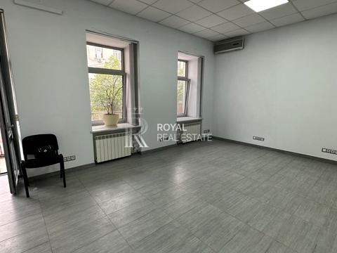 комерційна за адресою Шота Руставелі вул., 4