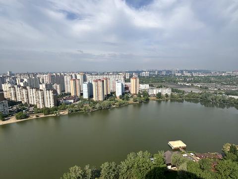 квартира за адресою Ревуцького вул., 9