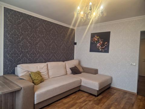 квартира за адресою Ревуцького вул., 8