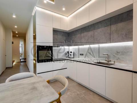 квартира за адресою Рея Бредбері вул., 2