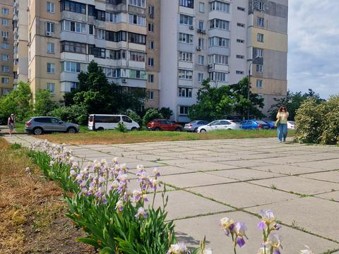 квартира за адресою Ревуцького вул., 8