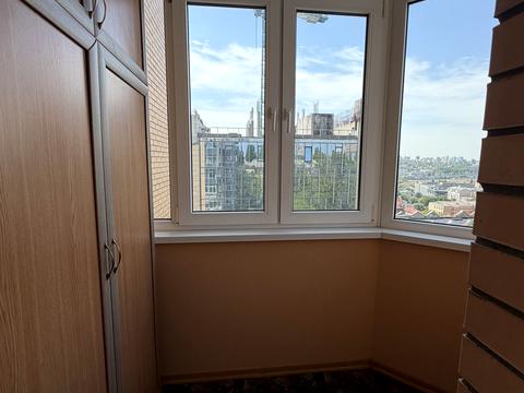 квартира за адресою Василя Тютюнника вул. (Анрі Барбюса), 16