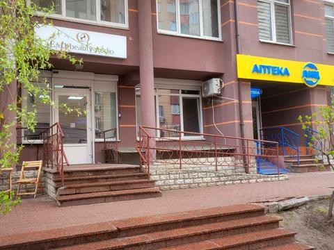 комерційна за адресою Анни Ахматової вул., 34