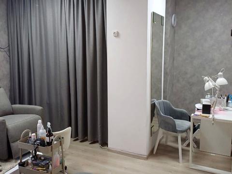 комерційна за адресою Анни Ахматової вул., 34