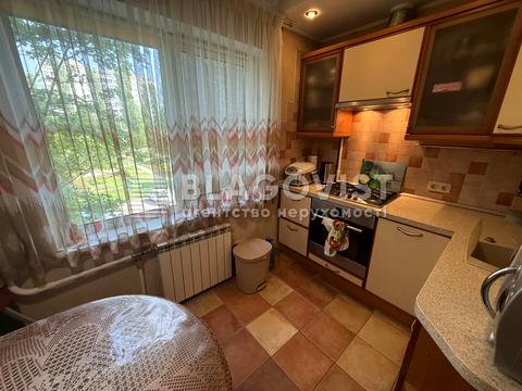 квартира за адресою Академіка Булаховського вул., 38