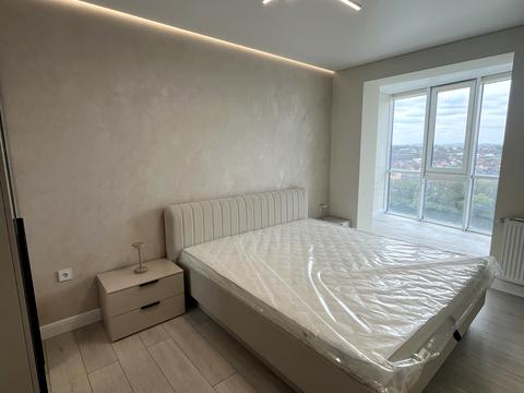 квартира за адресою Чорновола вул., 1