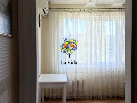 квартира за адресою Рональда Рейгана вул., 6-А
