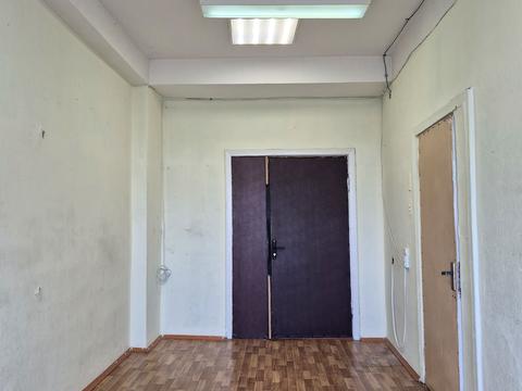 комерційна за адресою Гетьмана Павла Полуботка вул. (Попудренка), 52