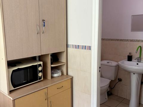 комерційна за адресою Миру вул., 51