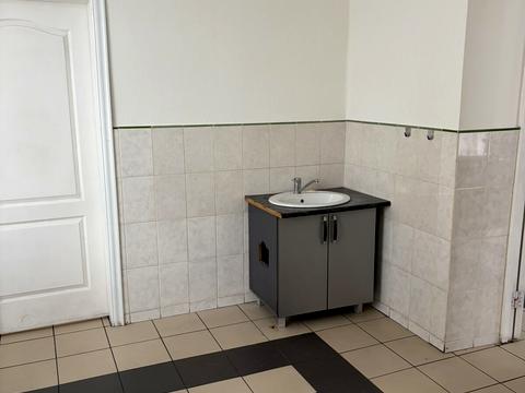 комерційна за адресою Миру вул., 51
