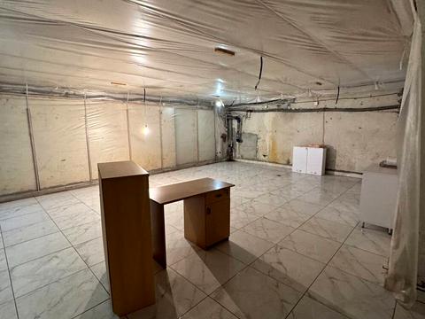 комерційна за адресою Кирила Трильовського вул., 25
