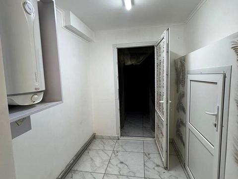 комерційна за адресою Кирила Трильовського вул., 25
