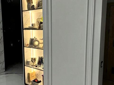 квартира за адресою Антіна Манастирського вул. (), 1