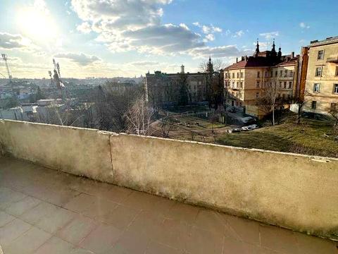 квартира за адресою Тараса Бобанича "Хаммера" вул., 4