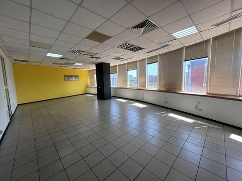комерційна за адресою Королеви Єлизавети ІІ вул. (Глинки), 2