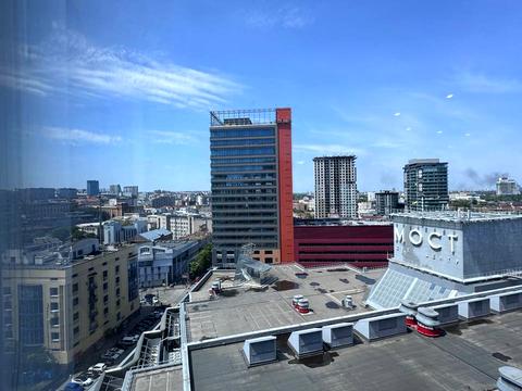 коммерческая по адресу Королеви Єлизавети ІІ ул. (Глинки), 2