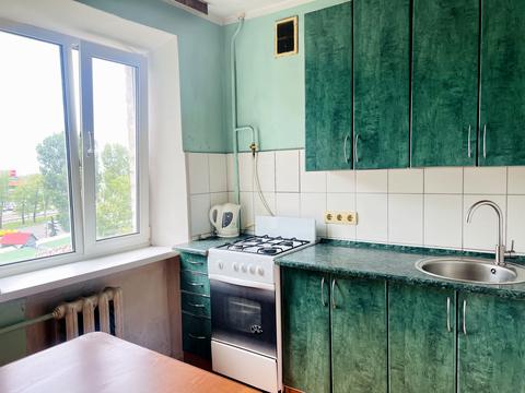 квартира за адресою Зодчих вул., 70