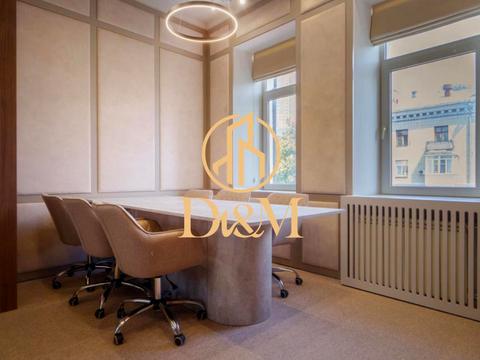 комерційна за адресою Еспланадна вул., 32