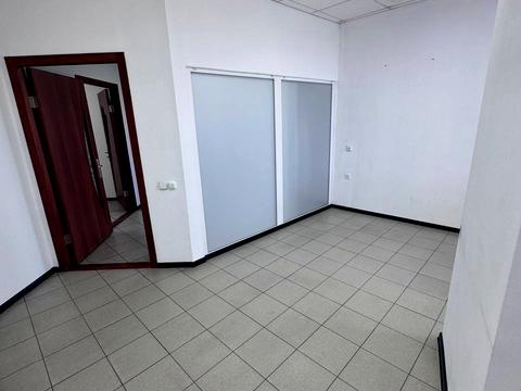 коммерческая по адресу Королеви Єлизавети ІІ ул. (Глинки), 2