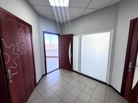 коммерческая по адресу Королеви Єлизавети ІІ ул. (Глинки), 2