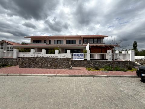 будинок за адресою Незалежності, 100