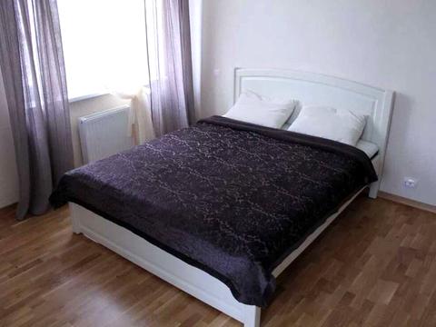 квартира за адресою Академіка Глушкова просп., 9-Д