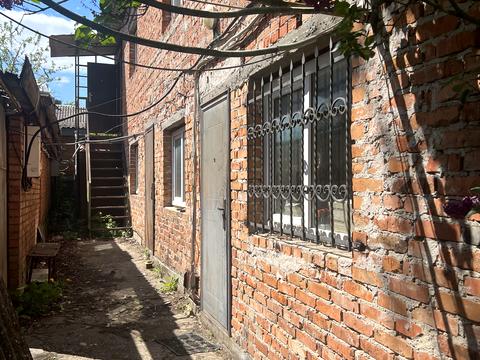 комерційна за адресою Заярна вул., 7