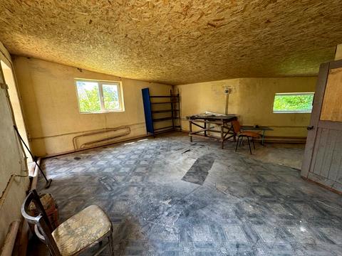комерційна за адресою Заярна вул., 7