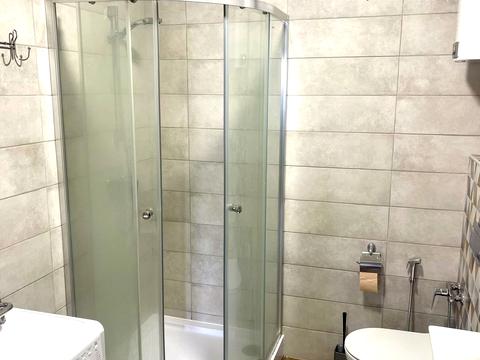 квартира за адресою Дніпровська набережна вул., 18-А