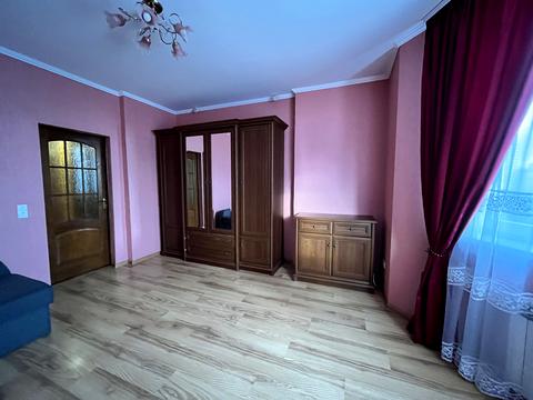 квартира за адресою Анни Ахматової вул., 48