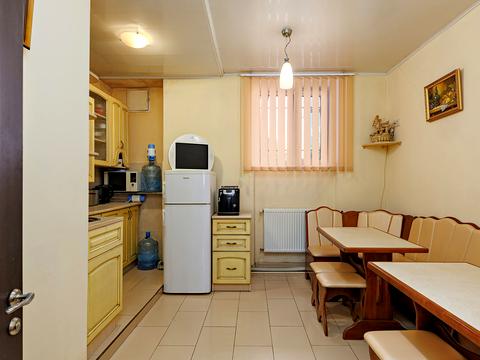 комерційна за адресою Максима Кривоноса вул., 25