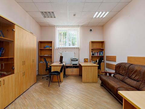 комерційна за адресою Максима Кривоноса вул., 25