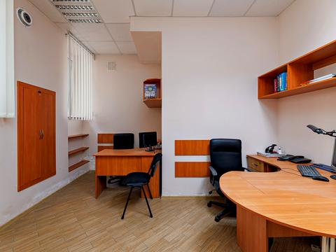 комерційна за адресою Максима Кривоноса вул., 25