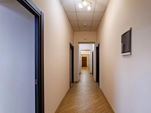 комерційна за адресою Максима Кривоноса вул., 25