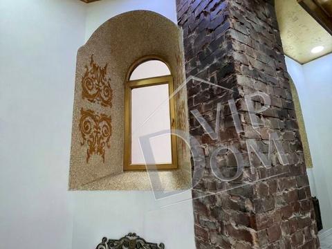комерційна за адресою Футуристів пров., 3