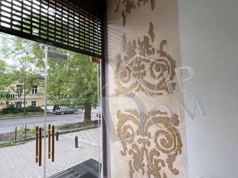 комерційна за адресою Футуристів пров., 3