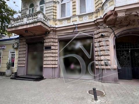комерційна за адресою Футуристів пров., 3