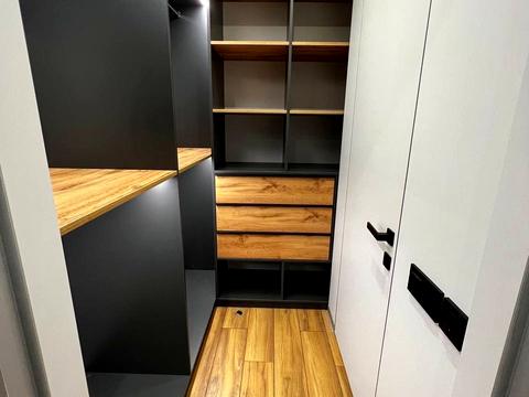 квартира за адресою Салютна вул., 2к23
