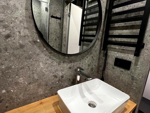 квартира за адресою Салютна вул., 2к23