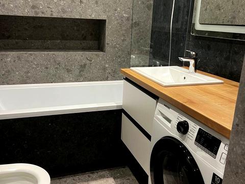 квартира за адресою Салютна вул., 2к23