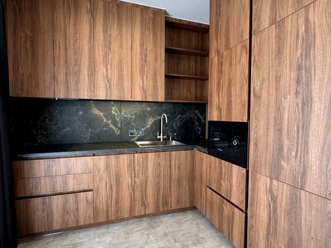 квартира за адресою Добровольців пров., 21