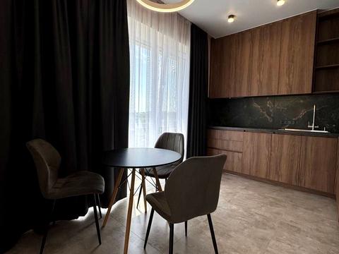 квартира за адресою Добровольців пров., 21