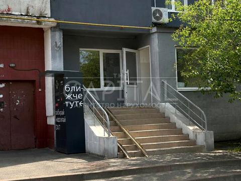 комерційна за адресою Бориса Гмирі вул., 5-А